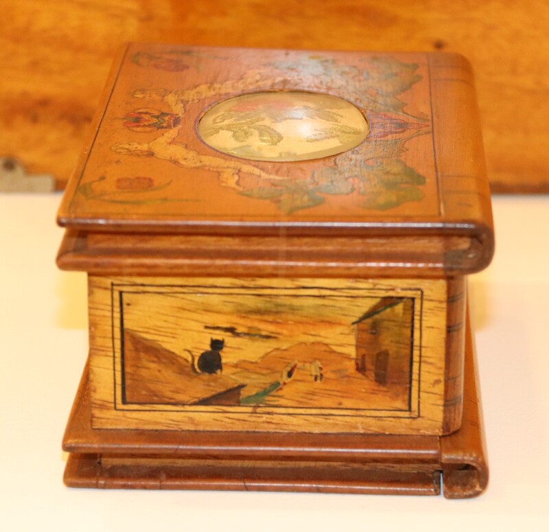 Pieraccini_Trinket box_05.JPG