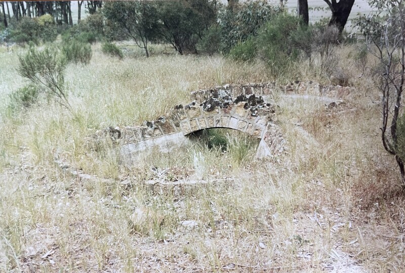 Photograph of the bridge taken in 1995
