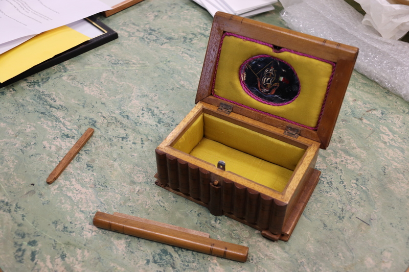 Pieraccini_Trinket box_opening_15.JPG