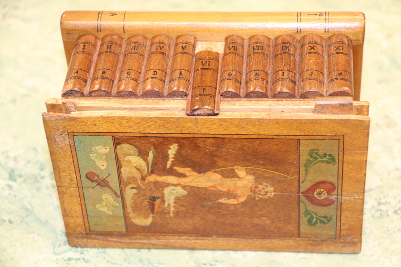Pieraccini_Trinket box_opening_14.JPG