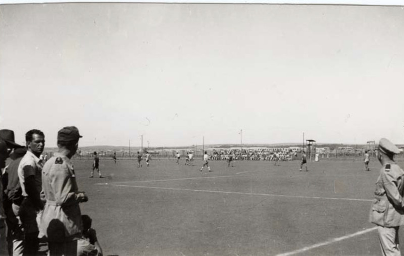 Zonderwater_13- 16 February 1943 - Zonderwater Camp. POWs playing soccer.png