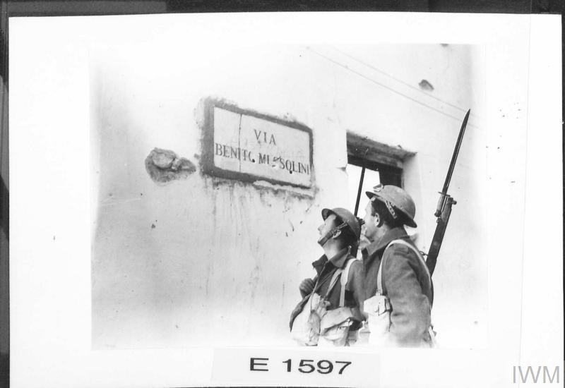 The capture of Bardia Australian soldiers_front_E_001597_1.jpg